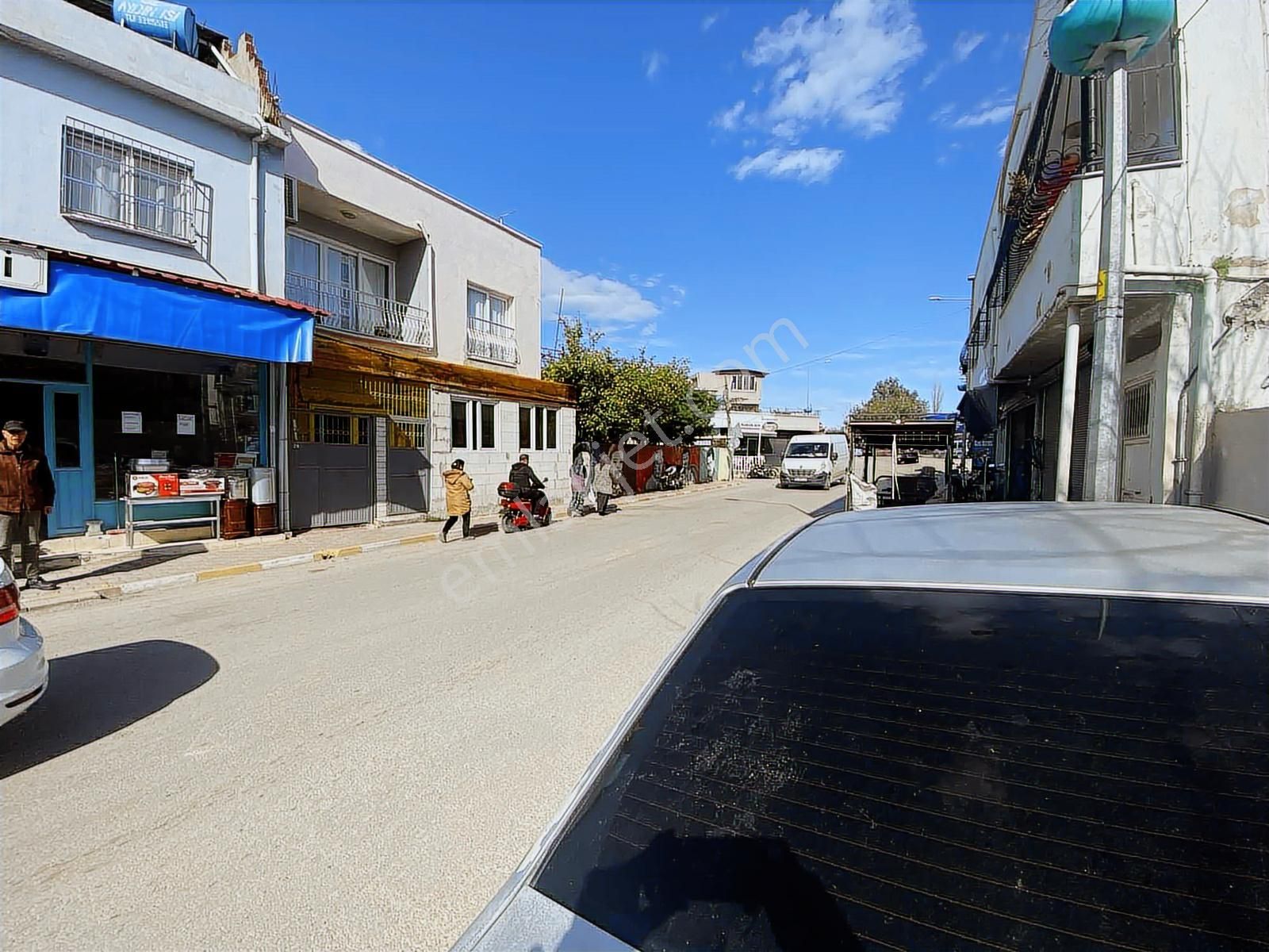 Yüreğır İlim Yoluna Yakın 3 Katlı Bahçeli Satılık - Görsel 28