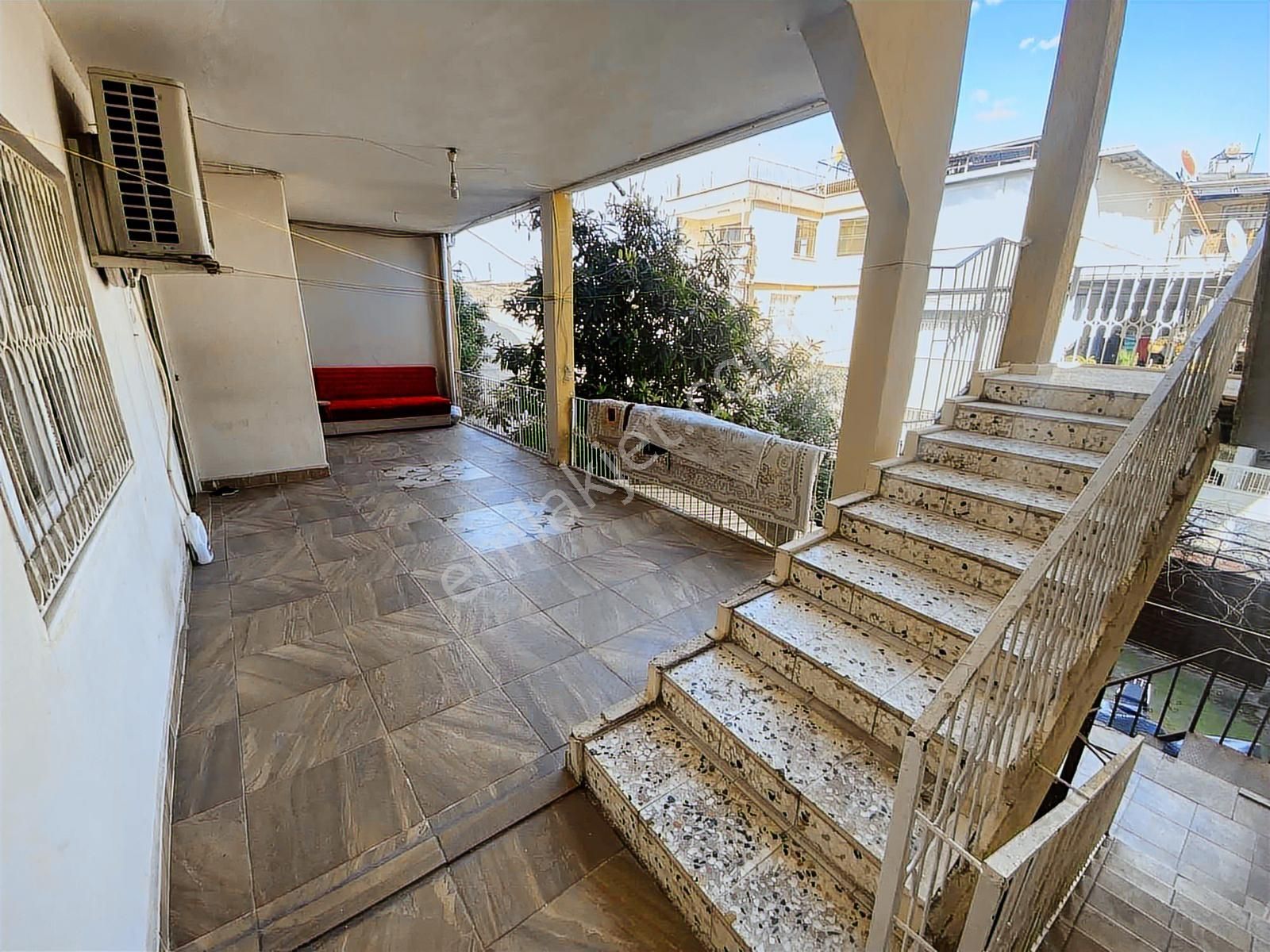 Yüreğır İlim Yoluna Yakın 3 Katlı Bahçeli Satılık - Görsel 30