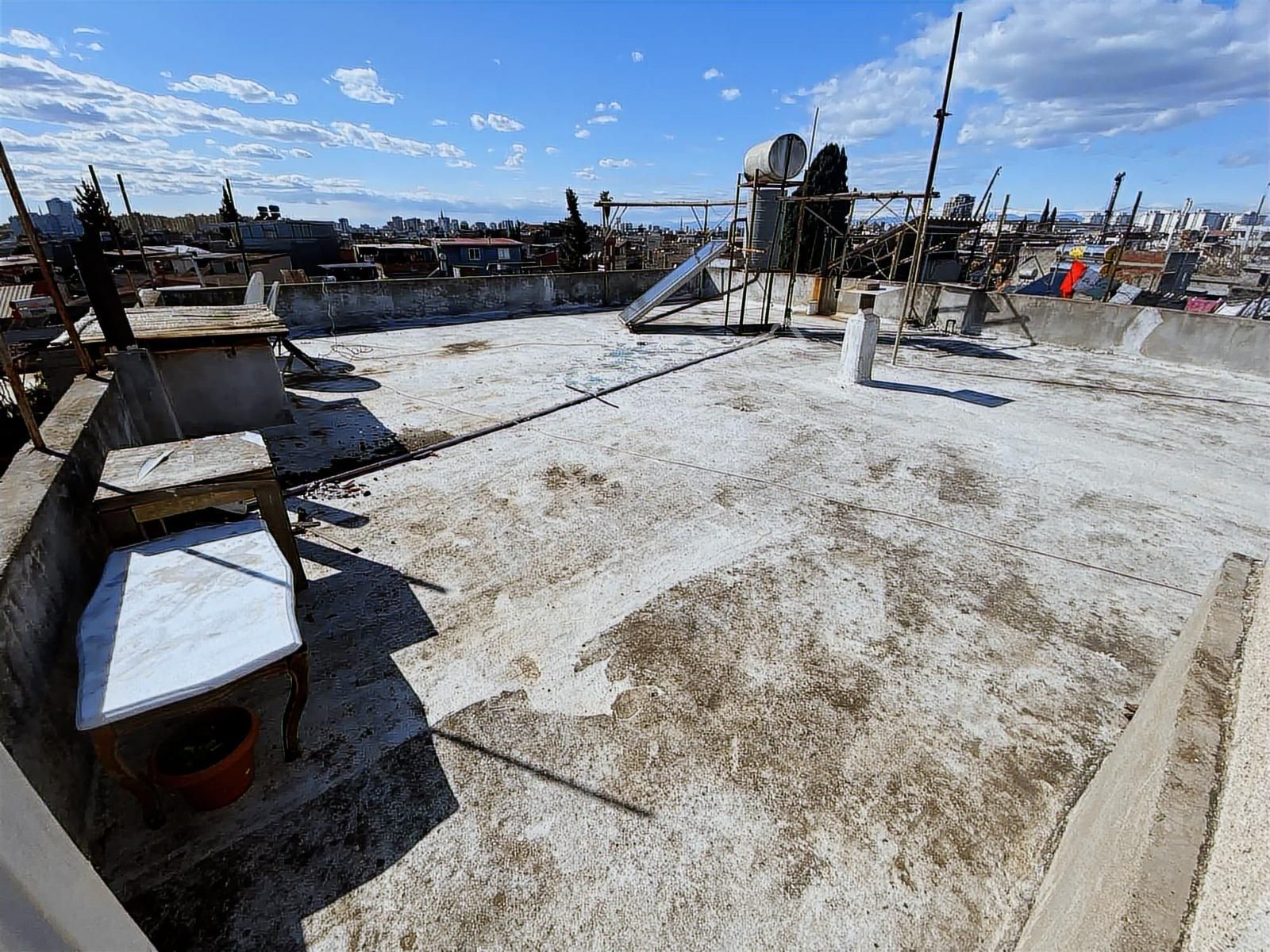 Yüreğır İlim Yoluna Yakın 3 Katlı Bahçeli Satılık - Görsel 26