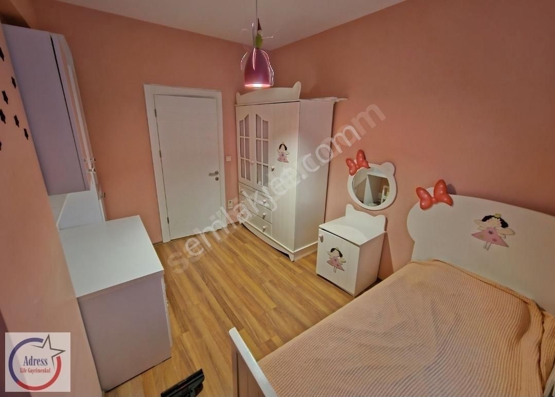 Şerifali Elalmış Cad. Hat Boyuna Çok Yakın Konumda 3+1 Boş - Görsel 15