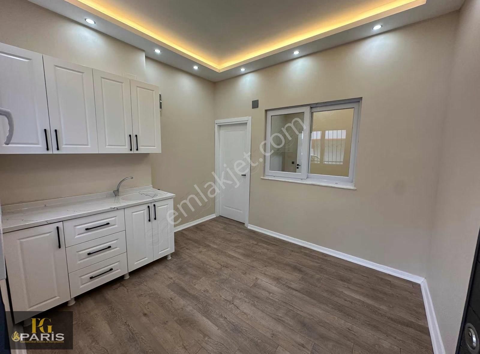 Paris'ten Barajyolu Civarı Cazip 1+1 Satılık Daire