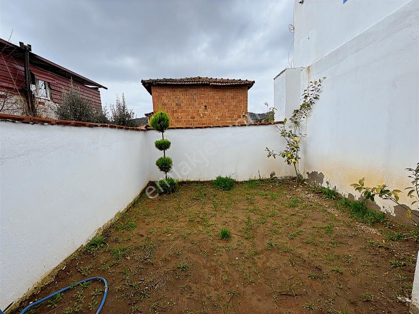 Derin Emlak'tan Muhteşem Konumda Satılık Müstakil Ev - Görsel 8