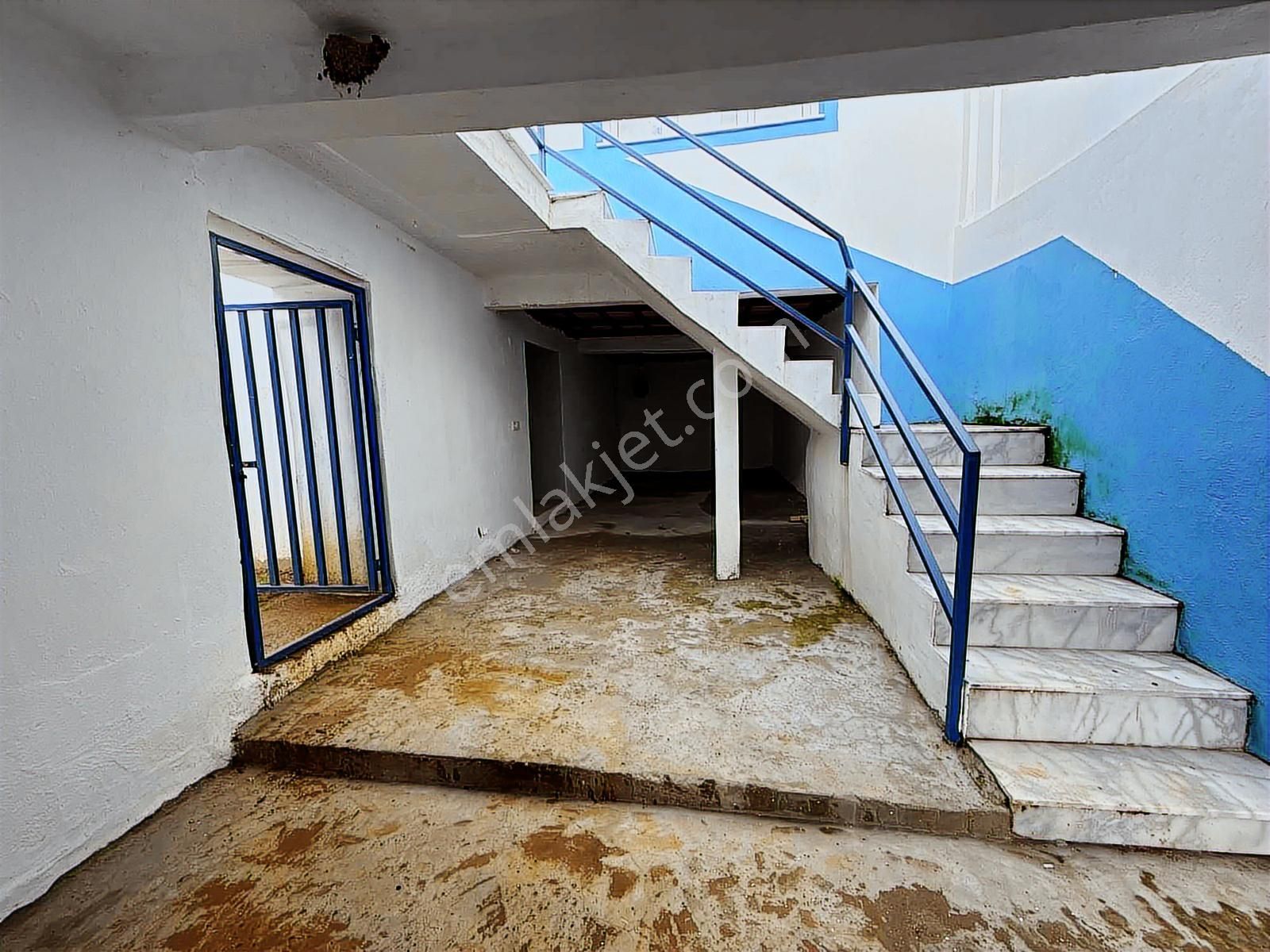 Derin Emlak'tan Muhteşem Konumda Satılık Müstakil Ev - Görsel 16