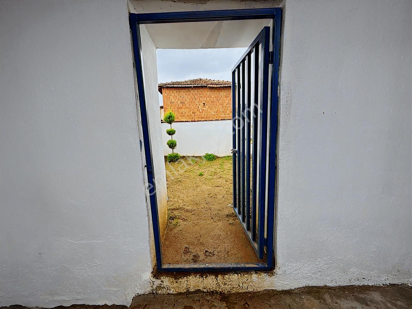 Derin Emlak'tan Muhteşem Konumda Satılık Müstakil Ev - Görsel 7