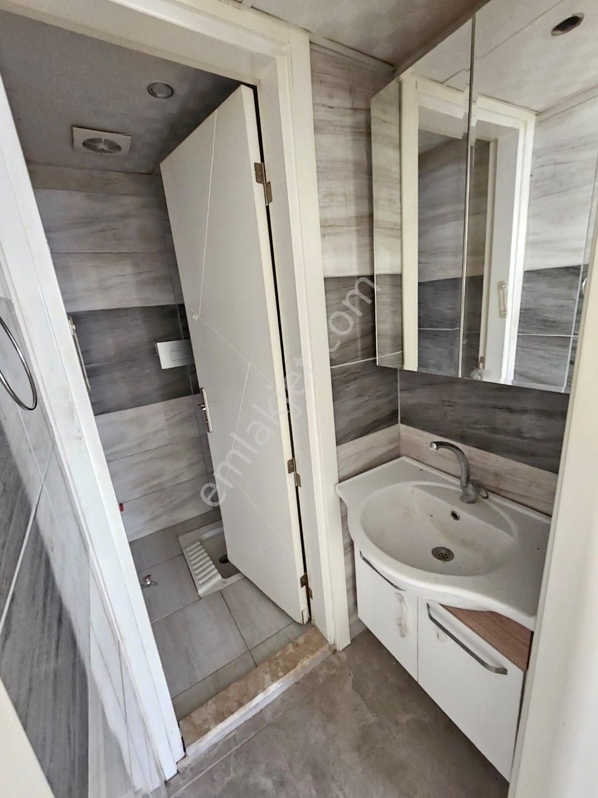 Denizli Çakmak Ta Sağlık Ocağına Yakın Harika Konumda 2+1 Kiralık Daire - Görsel 8