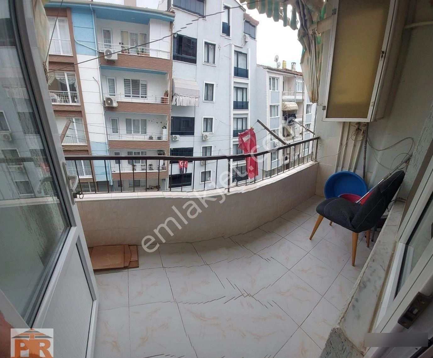 Eski Pazar Caddesinde 2+1 Eşyalı Satılık Daire - Görsel 6