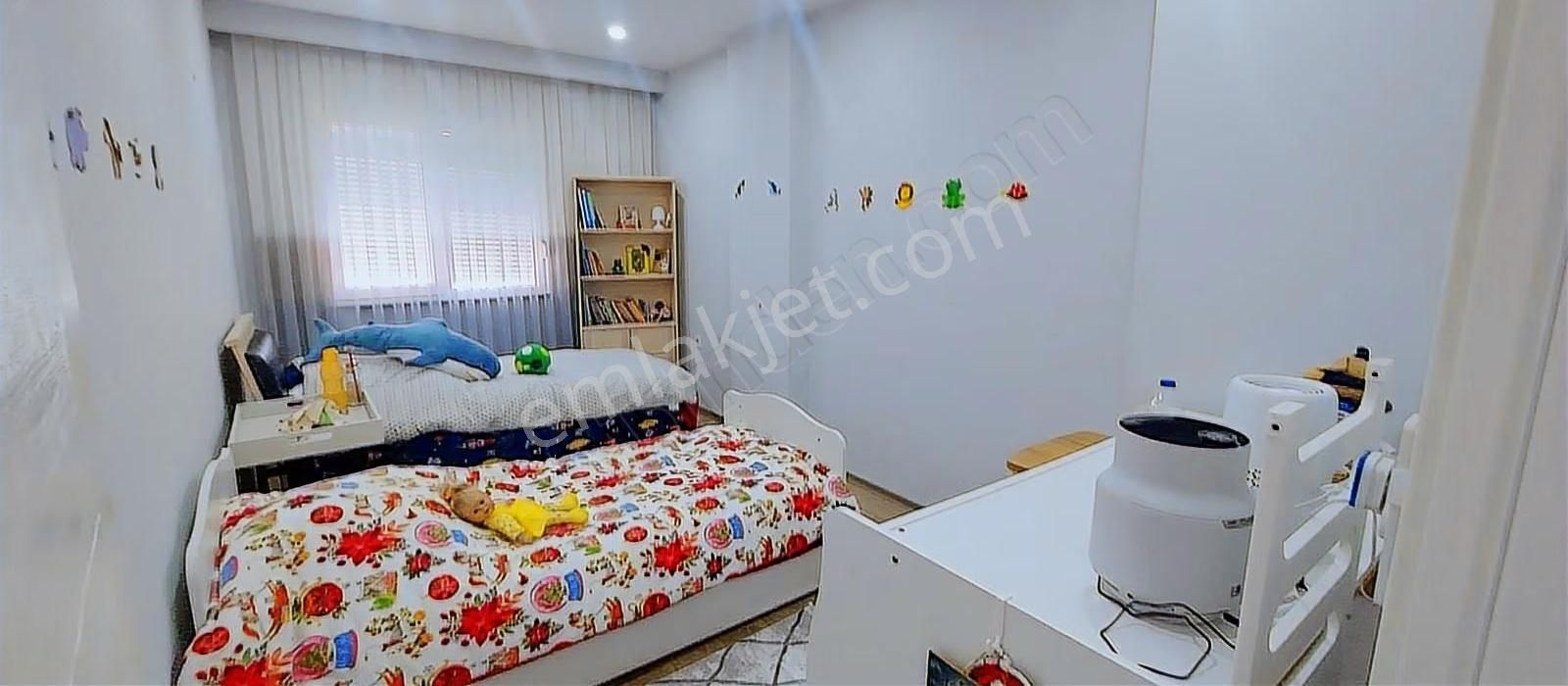 Çarşamba Pazarına Yakın-köşe Başı Güney Dogu Cephe-çok Geniş - Görsel 24