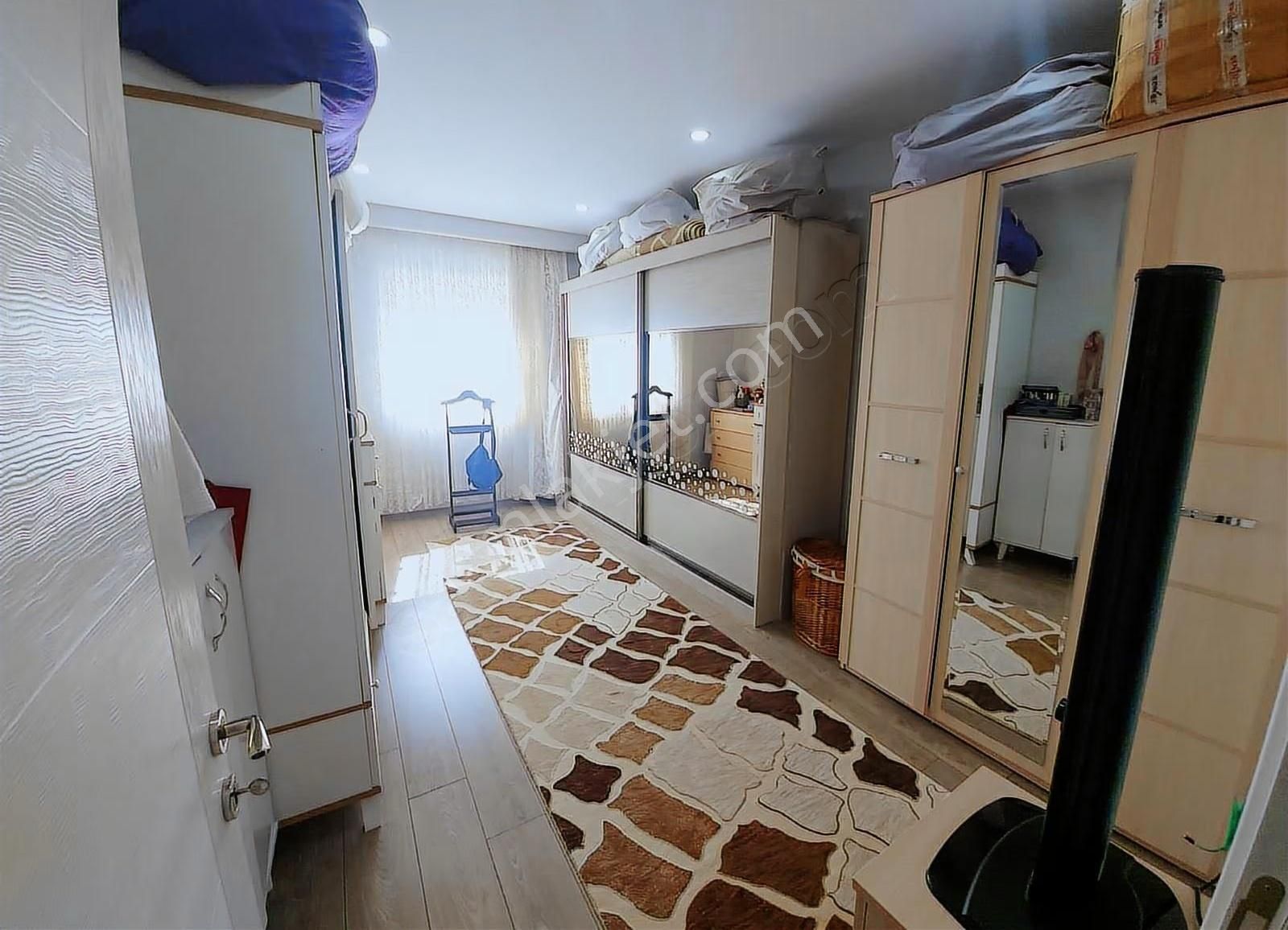 Çarşamba Pazarına Yakın-köşe Başı Güney Dogu Cephe-çok Geniş - Görsel 16