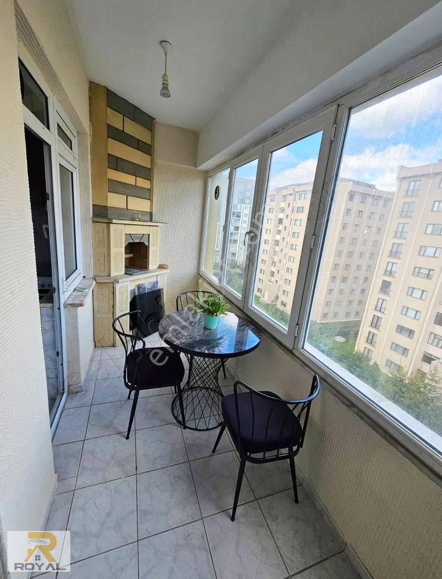 Büyükçekmece Çakmaklı Mah. 3+1 Site İçi Geniş Kiralık Daire - Görsel 3