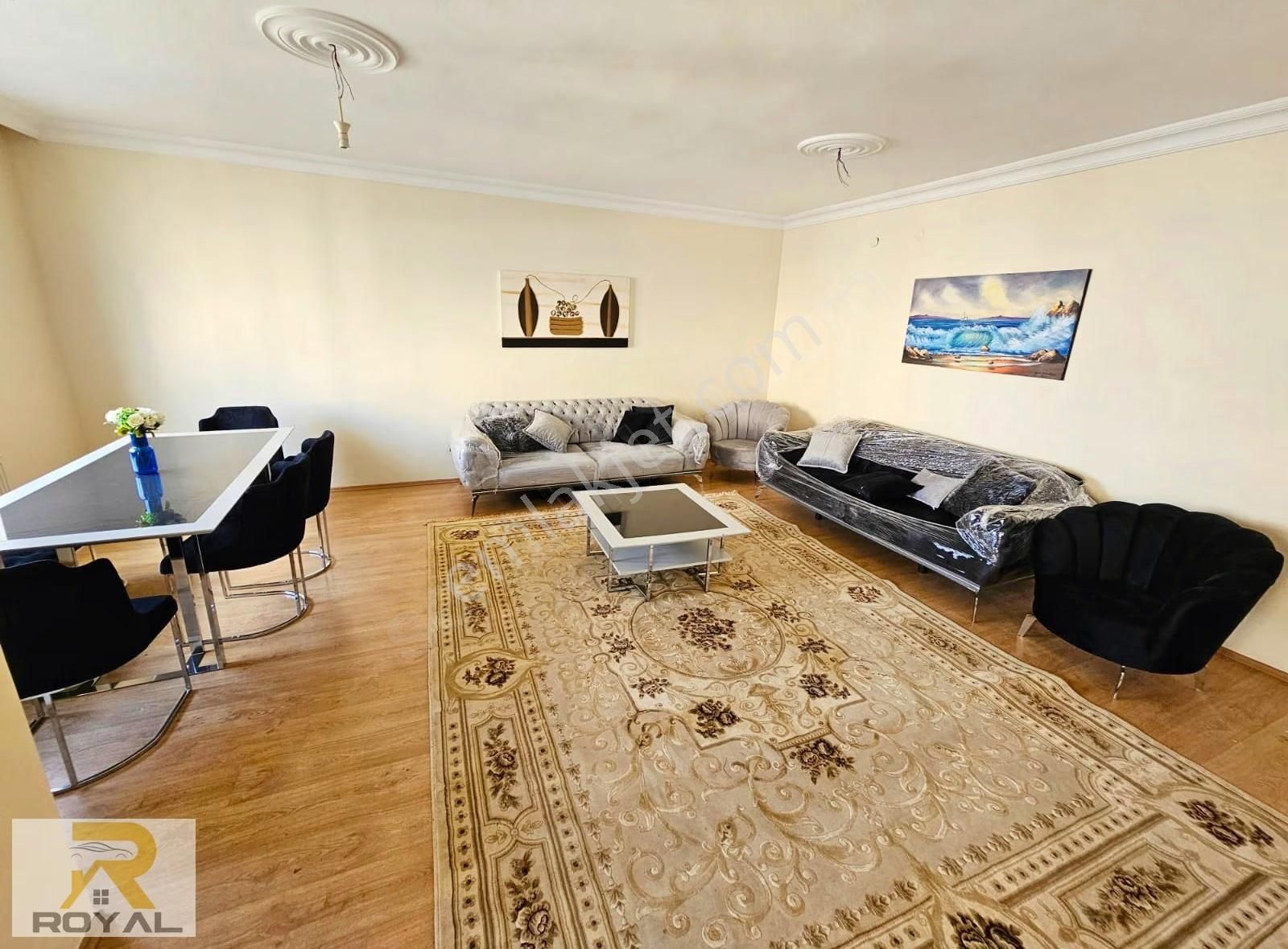 Büyükçekmece Çakmaklı Mah. 3+1 Site İçi Geniş Kiralık Daire