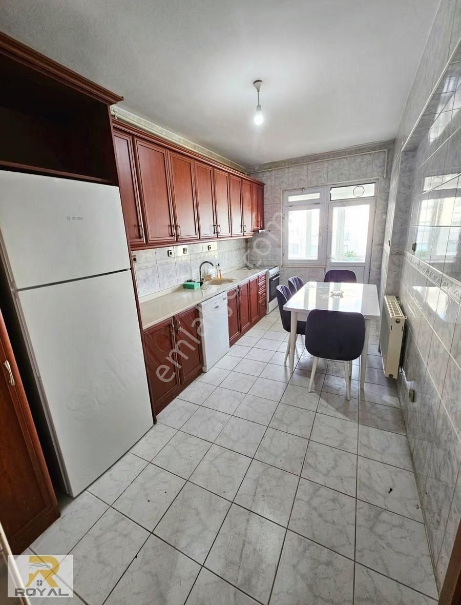 Büyükçekmece Çakmaklı Mah. 3+1 Site İçi Geniş Kiralık Daire - Görsel 7