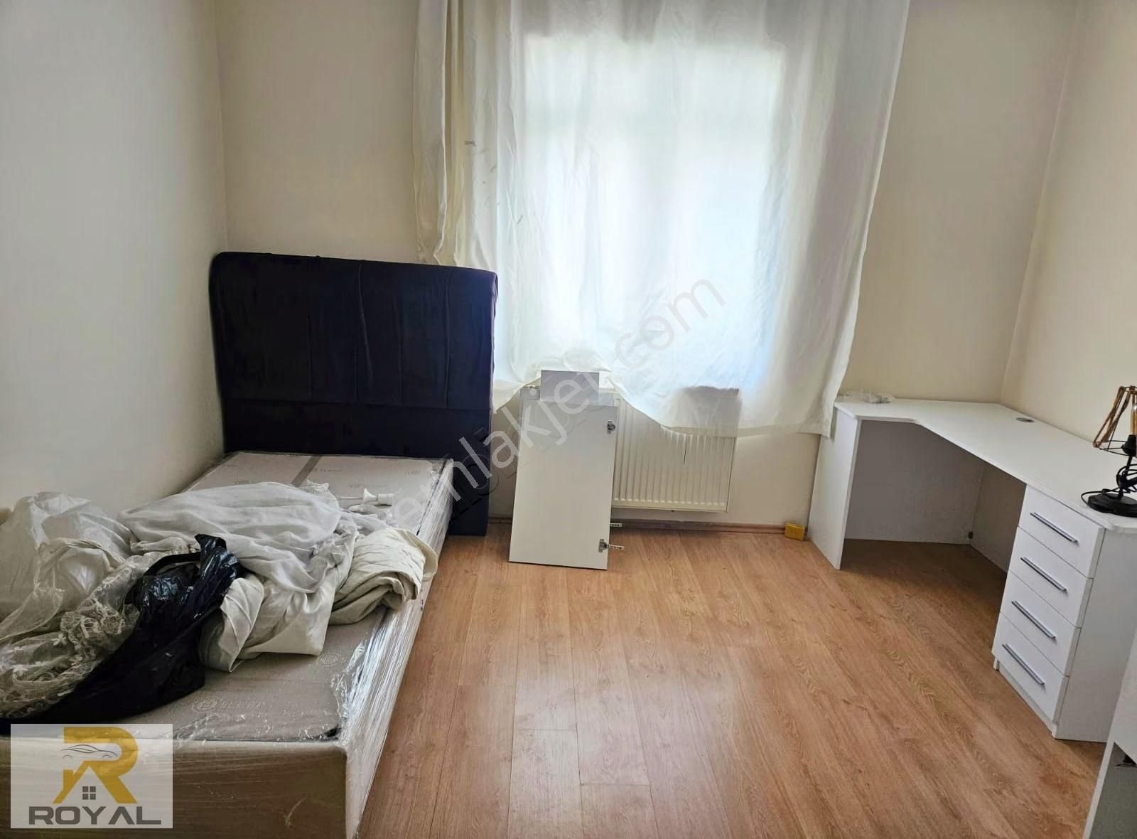 Büyükçekmece Çakmaklı Mah. 3+1 Site İçi Geniş Kiralık Daire - Görsel 2