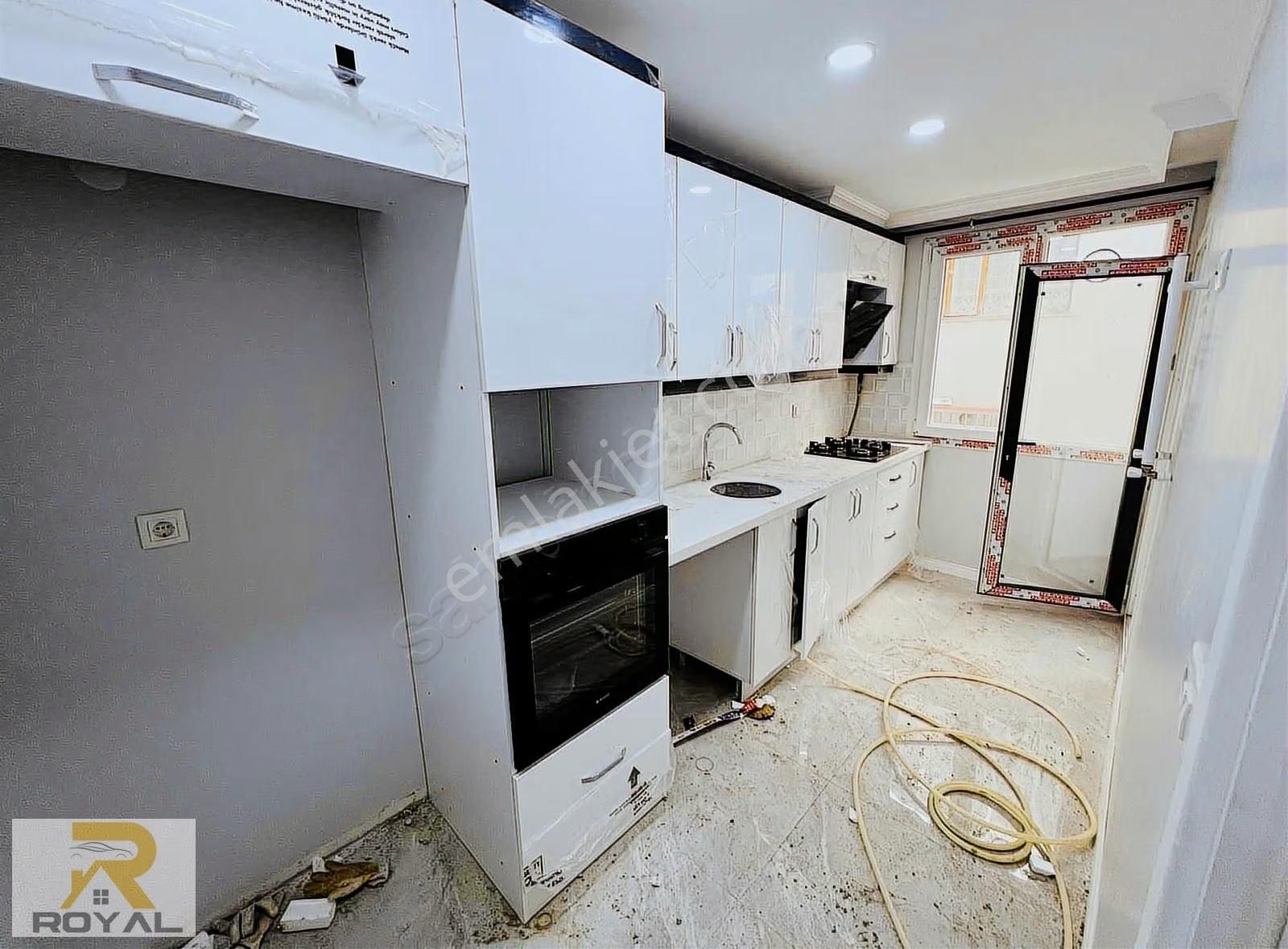 Royal'den Gültepe'de 3+1 Metrobüse 2 Dakika Sıfır Kullanışlı - Görsel 9