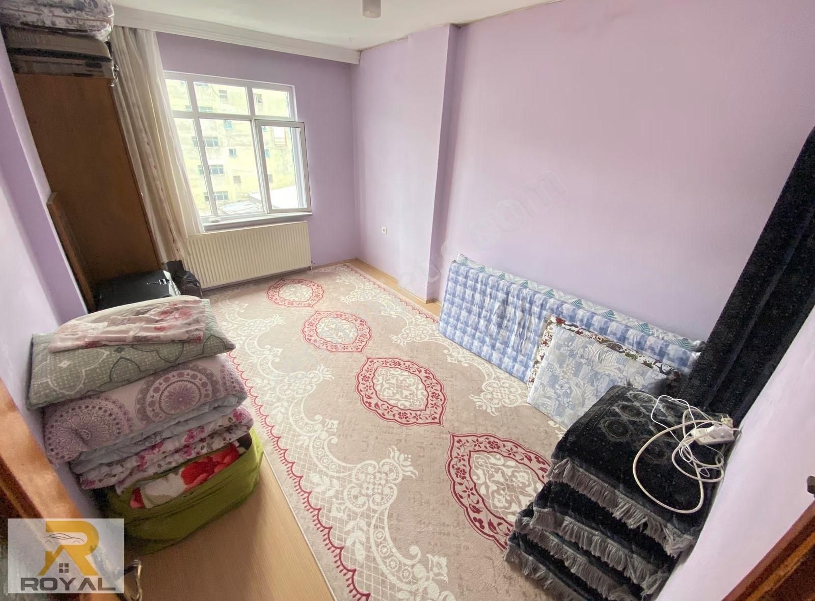 Atatrük Mahallesin'de Cadde Üzeri Köşe Başı Kullanışlı Daire - Görsel 7