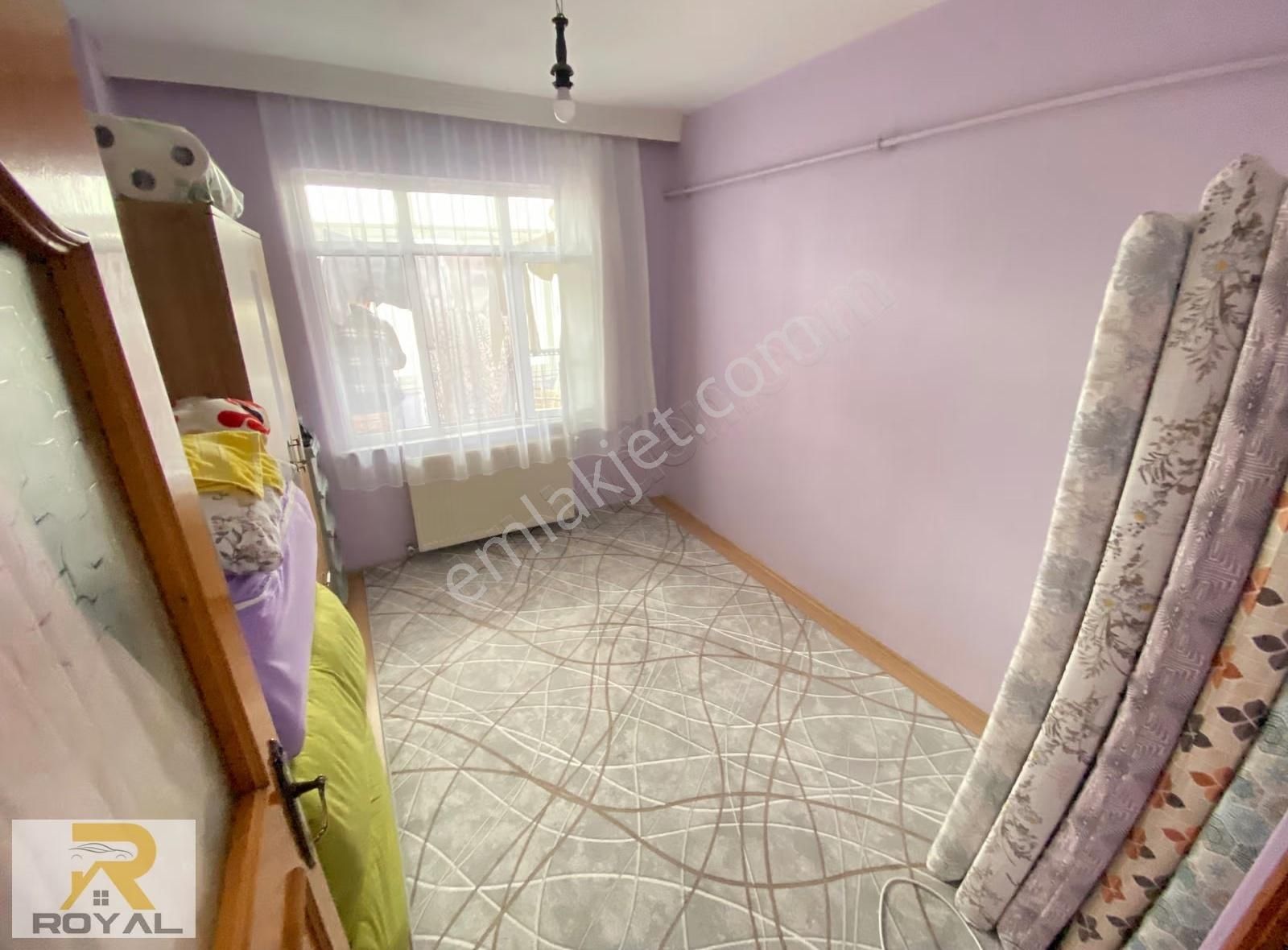 Atatrük Mahallesin'de Cadde Üzeri Köşe Başı Kullanışlı Daire - Görsel 25