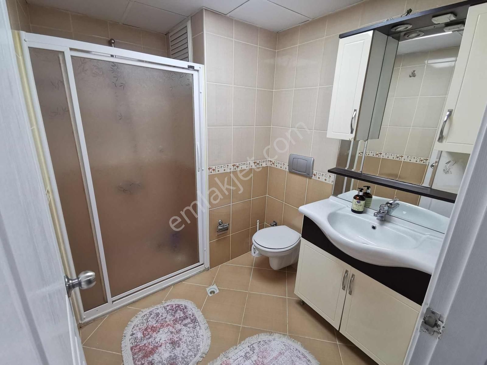 Bulut Emlak'tan Üç Kuyular Yakını Memur Kiracılı 1+1 Daire - Görsel 3