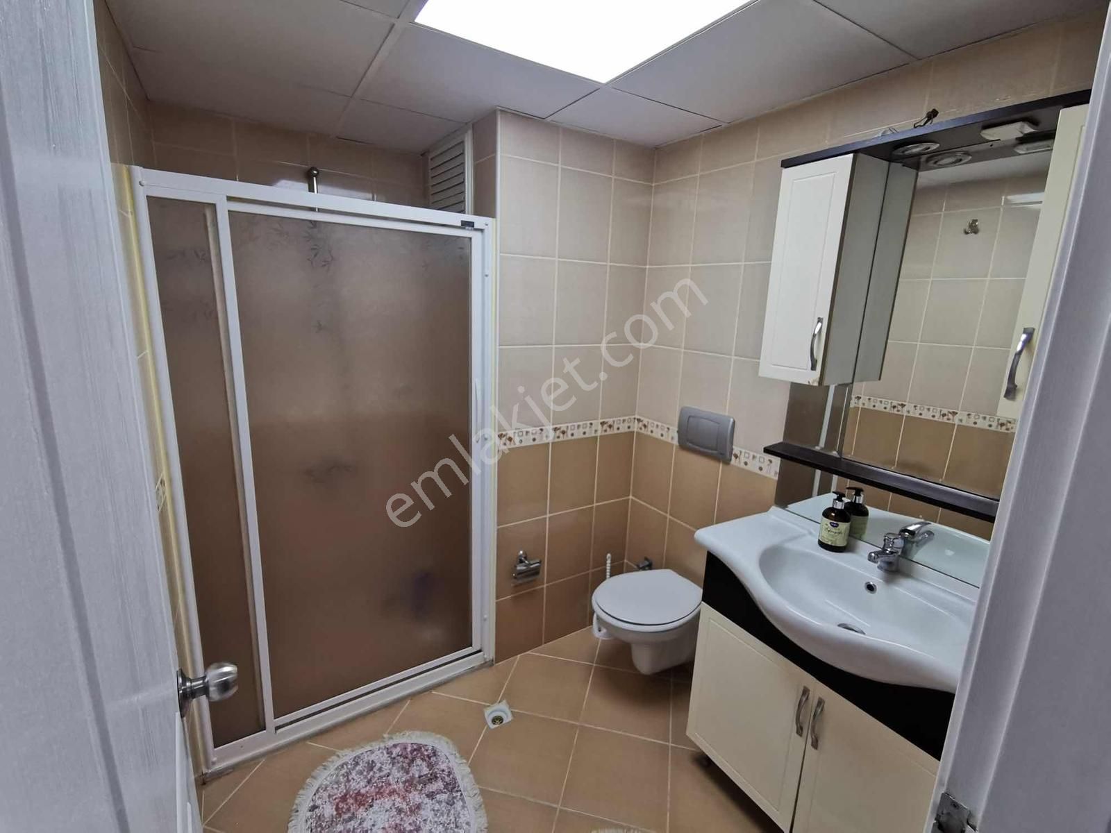 Bulut Emlak'tan Üç Kuyular Yakını Memur Kiracılı 1+1 Daire - Görsel 4