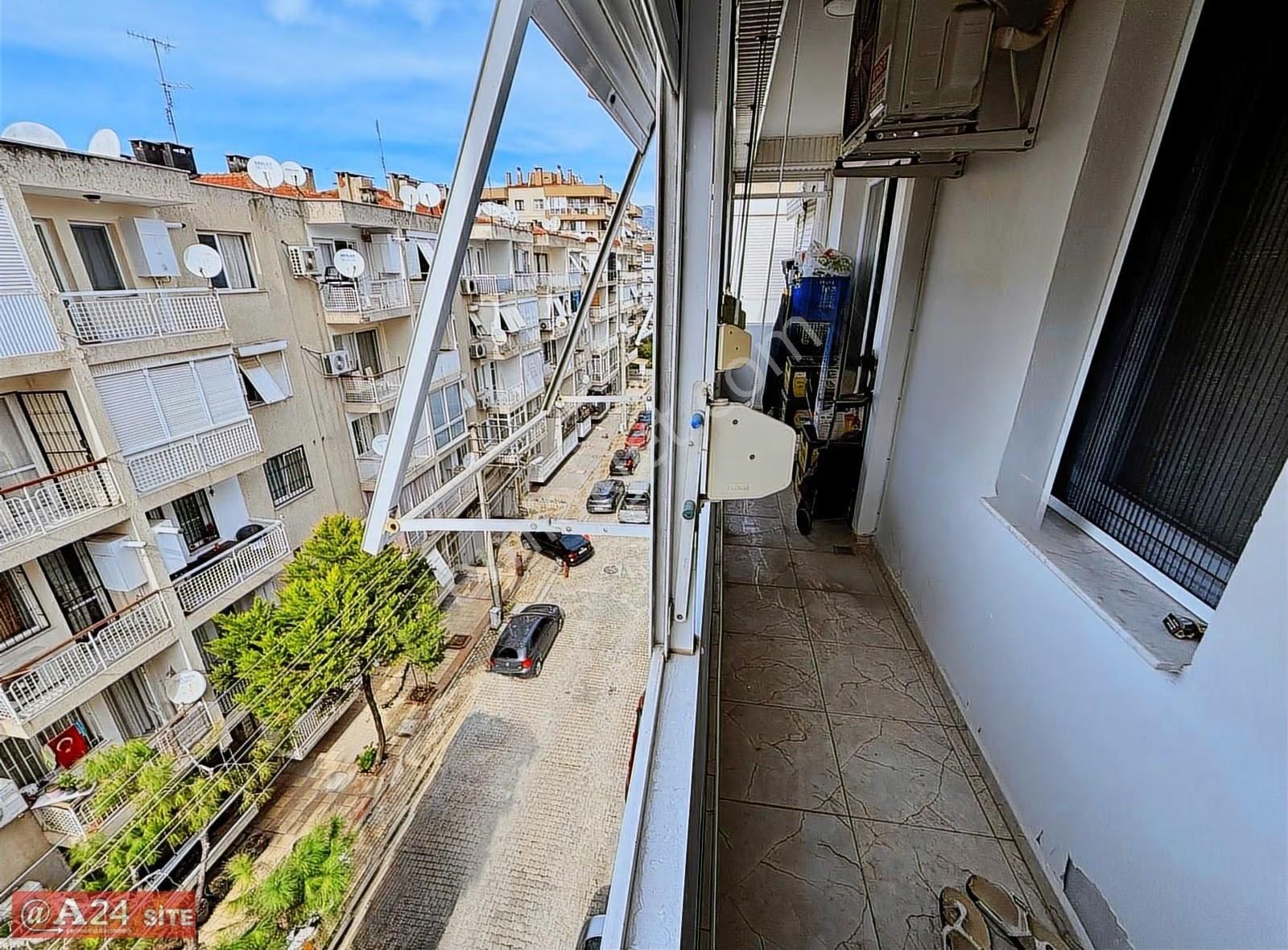 Karşıyaka Dedebaşında Geniş Ferah Yatırımlık 3+1 Daire - Görsel 4