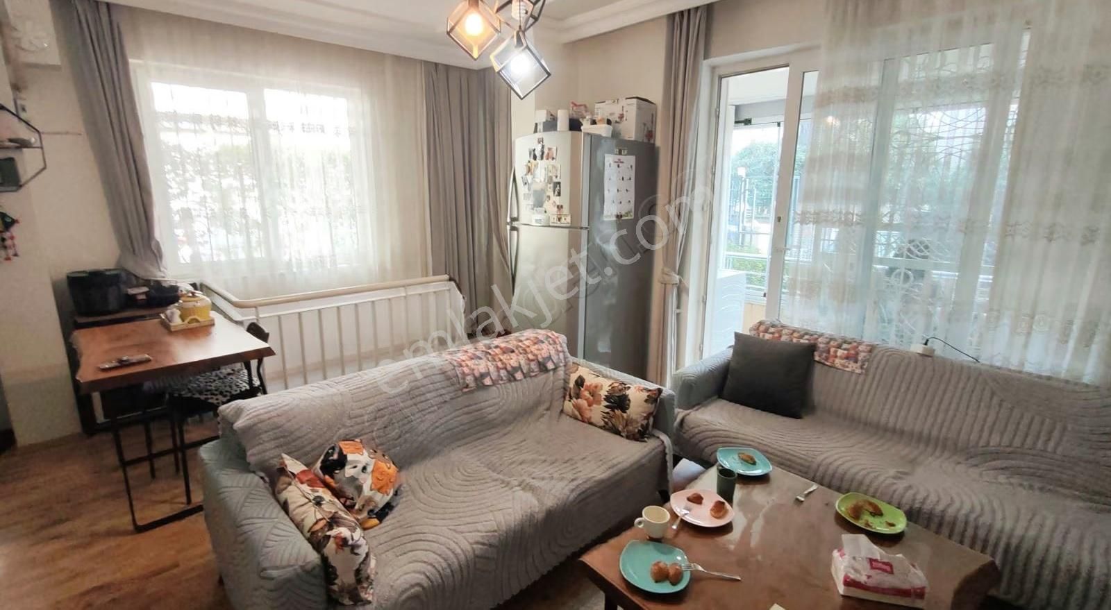 Meydan Kavagi Tramvaya Yakın Ters Dubleks 2+1 100m2 5750000 Tl - Görsel 23