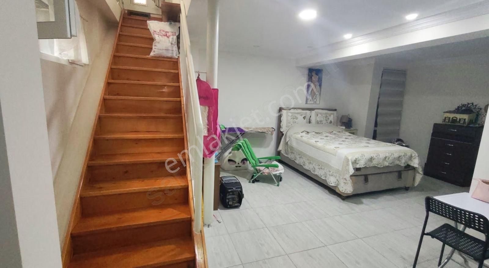 Meydan Kavagi Tramvaya Yakın Ters Dubleks 2+1 100m2 5750000 Tl - Görsel 17