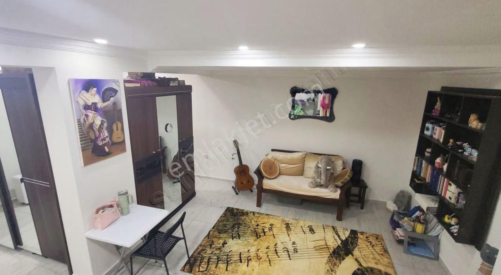 Meydan Kavagi Tramvaya Yakın Ters Dubleks 2+1 100m2 5750000 Tl - Görsel 15