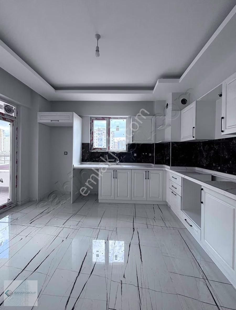 Zümrütte 3+1 Sıfır Daire