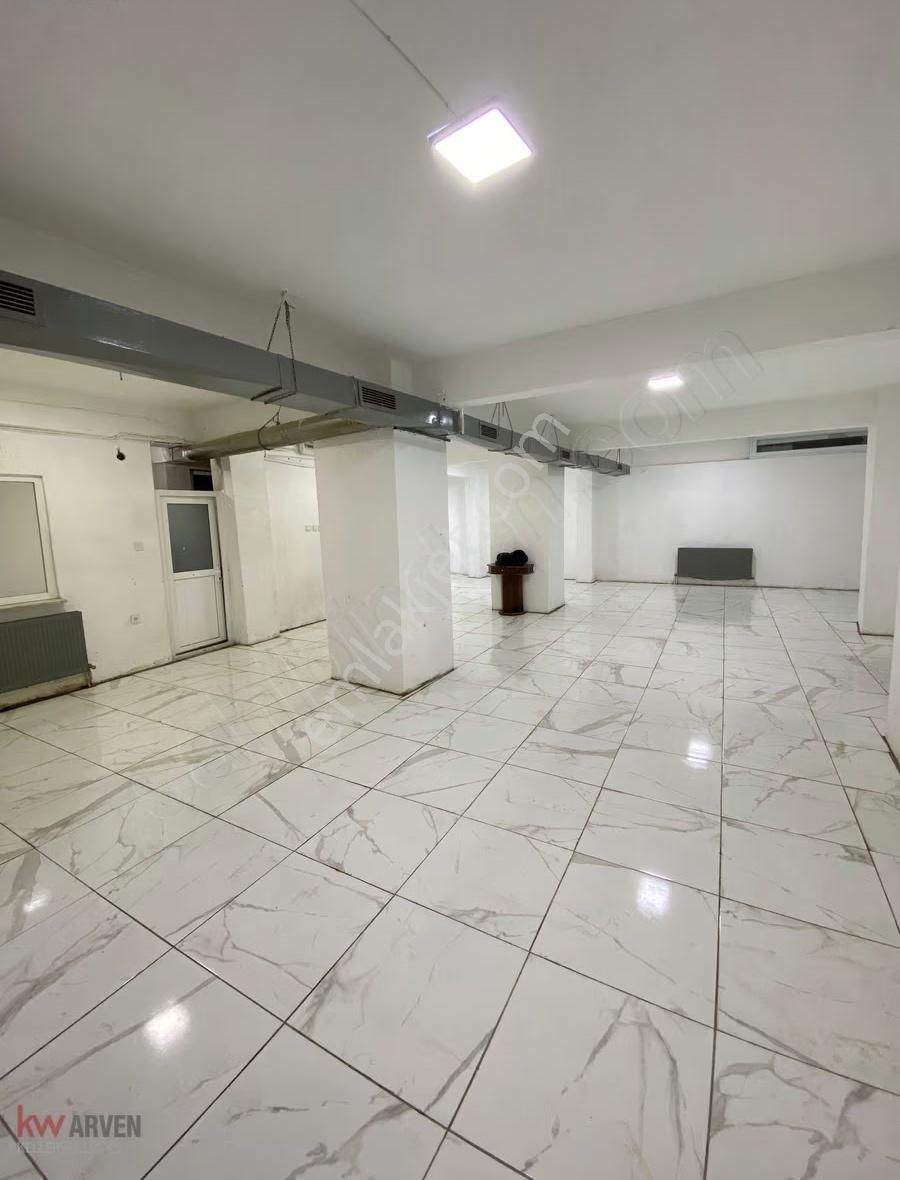 Tevfikbey Mah. Kiralık 170 M2 Dükkan/depo/imalthane - Görsel 2