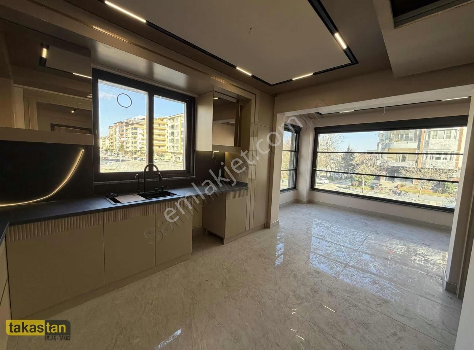 Korupark Civarı Ultra Lüx 2+1 Oturuma Hazır - Görsel 6