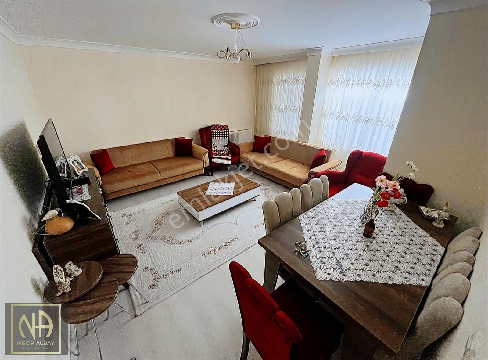 Necip Albay'dan Katta Cadde Üzeri Lüx Yapılı 2+1 Fırsat Dairesi - Görsel 8