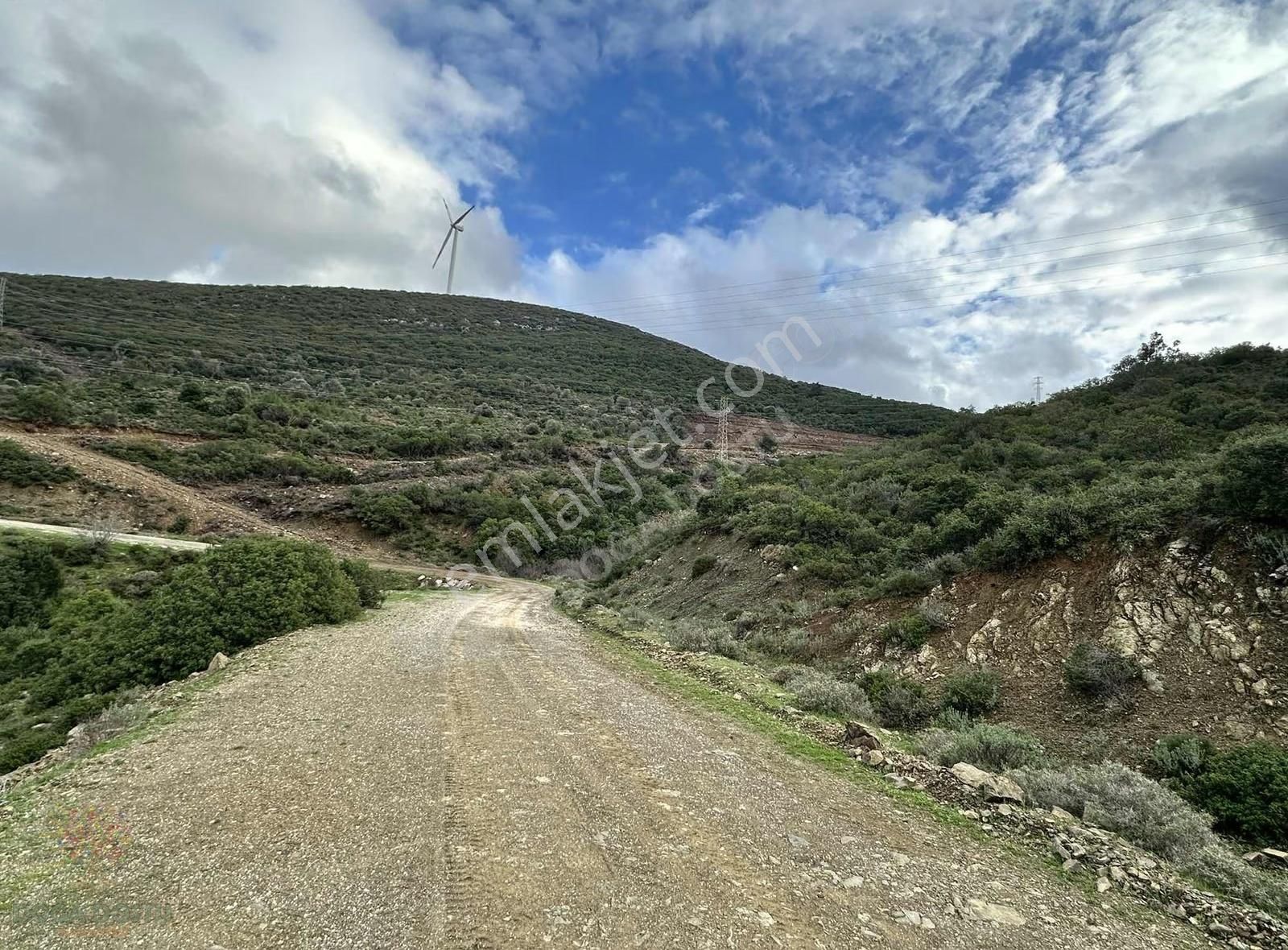 Doğa Dostu'ndan Karaburun Eğlenhoca Gölet Mevki 8102 M2 Tarla - Görsel 7