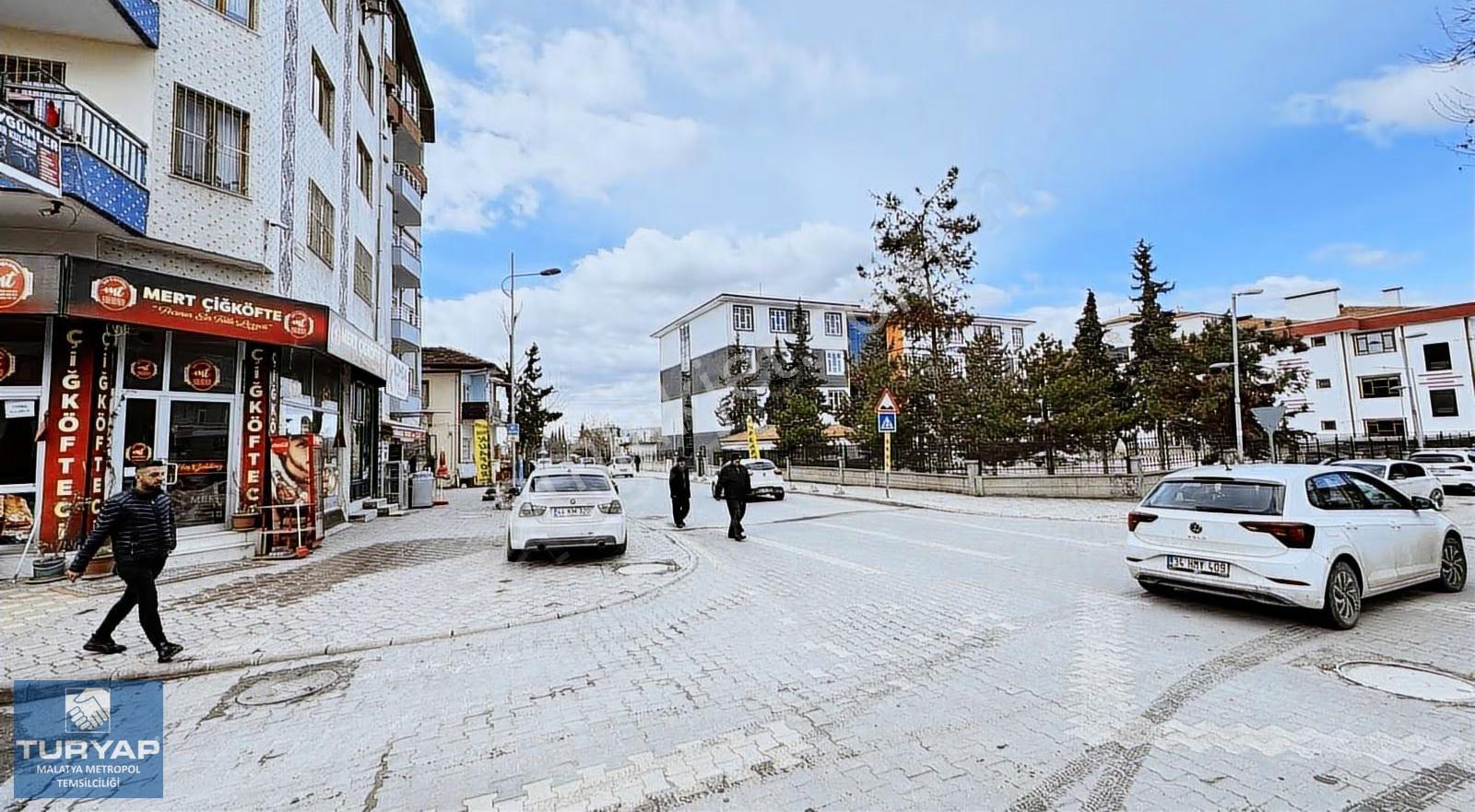 Turyap Metropol'den Koyunoğlu'nda Satılık 150m² Dükkan - Görsel 4