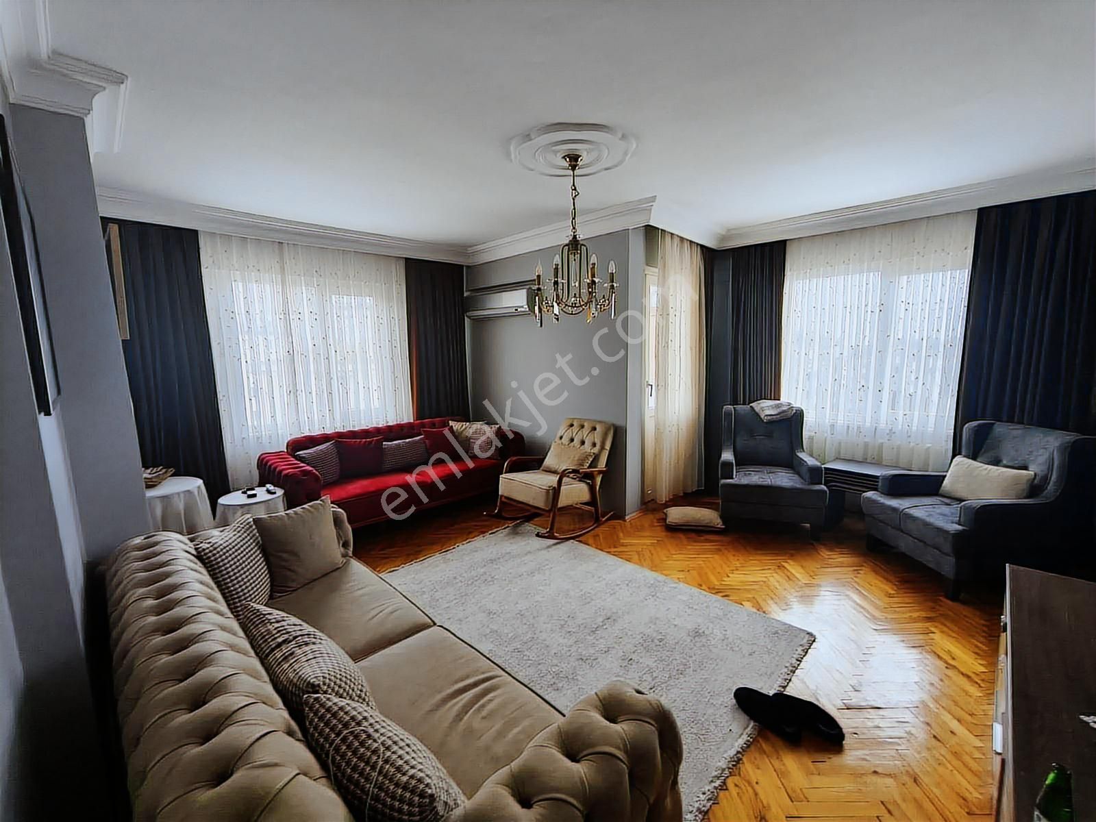 Kartal Atalarda 3+1 Ara Kat 120m²