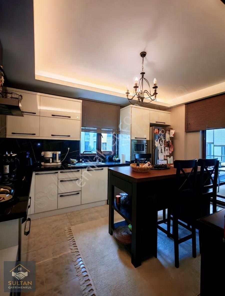 Cağaloğlu Bulvar Altında Merkezi Konumda Satılık Lüx 4+1 Daire - Görsel 2