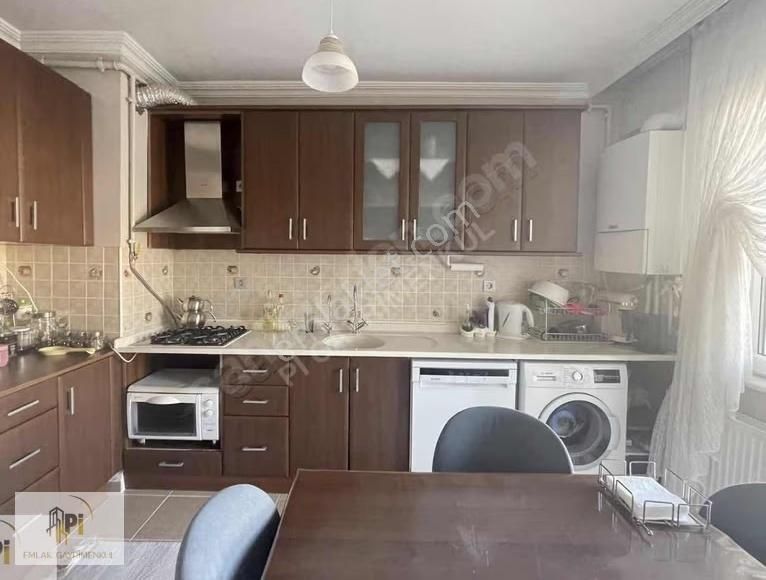 Pi Gayrimenkul'den Hacıseyit Mh. Çarşı Yakını Asansörlü Arakat - Görsel 2