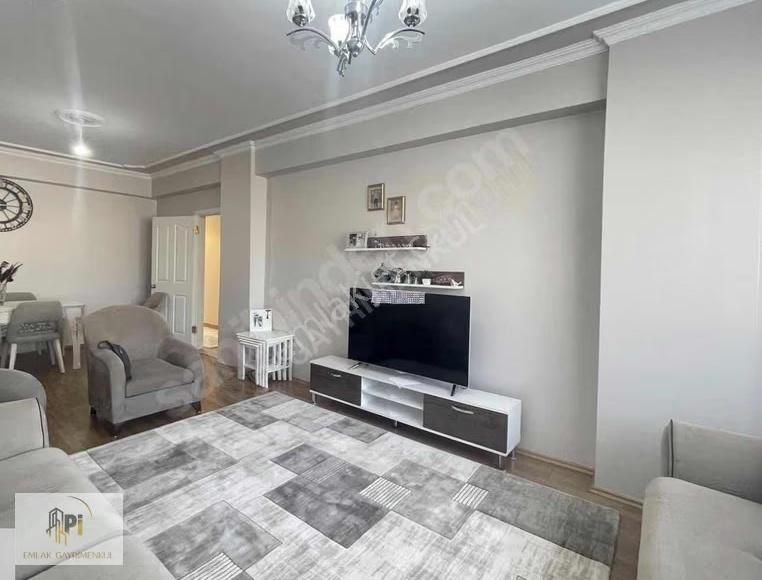 Pi Gayrimenkul'den Hacıseyit Mh. Çarşı Yakını Asansörlü Arakat