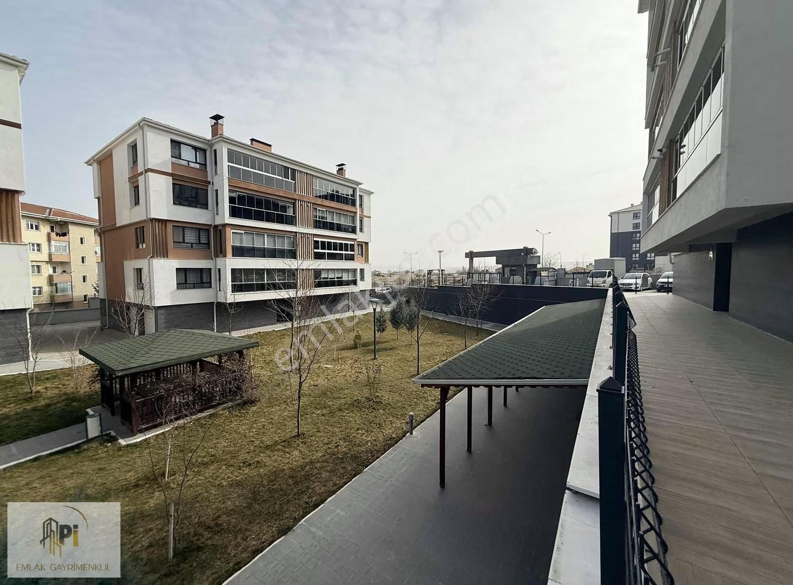 Pi Gayrimenkul'den Site İçi Özel Garajlı 4+1 Kiralık Daire - Görsel 8