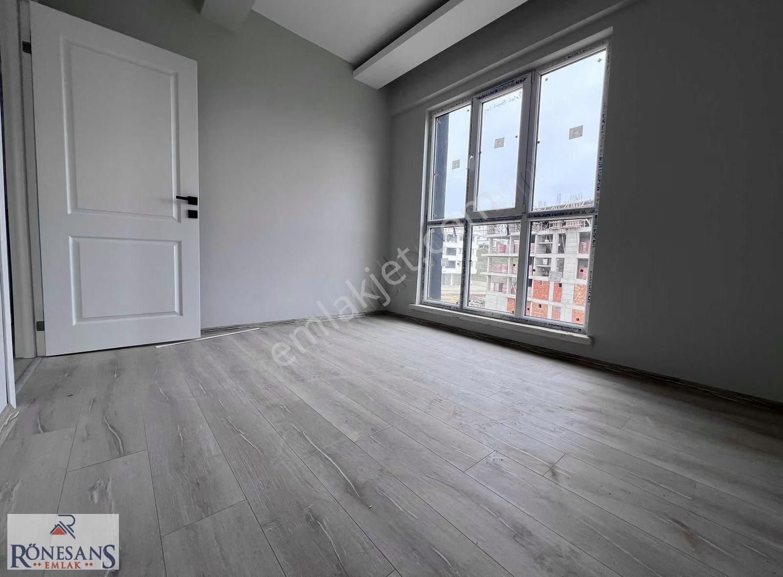 Rönesans Emlak'tan Geniş Ve Kullanışlı 1+1 Daire - Görsel 14