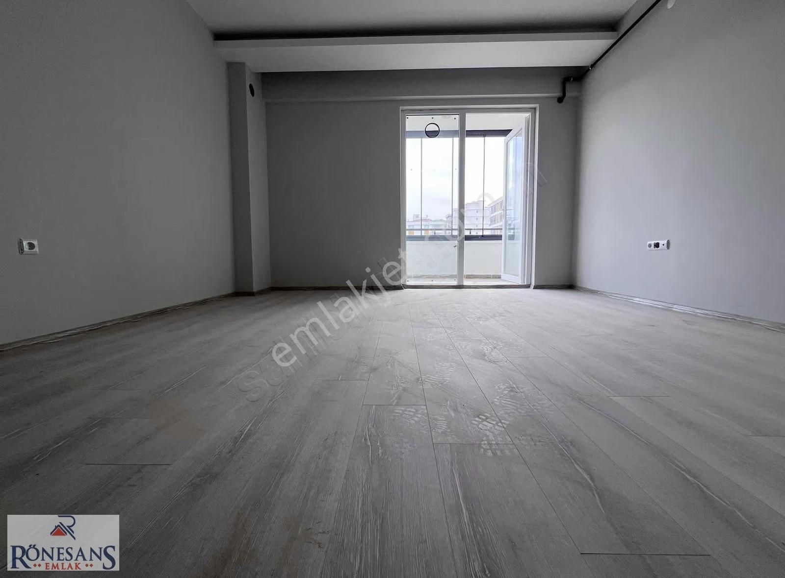 Rönesans Emlak'tan Geniş Ve Kullanışlı 1+1 Daire - Görsel 8