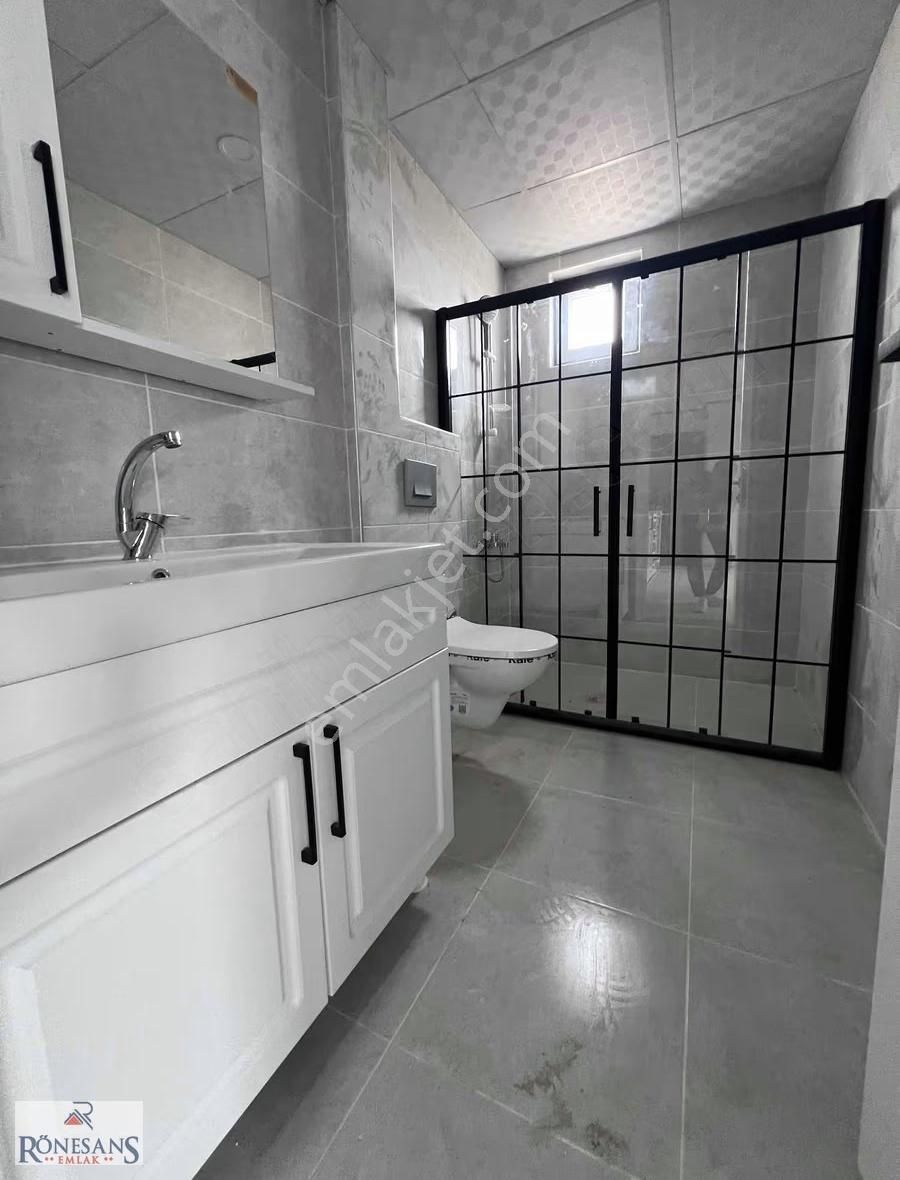 Rönesans Emlak'tan Geniş Ve Kullanışlı 1+1 Daire - Görsel 9