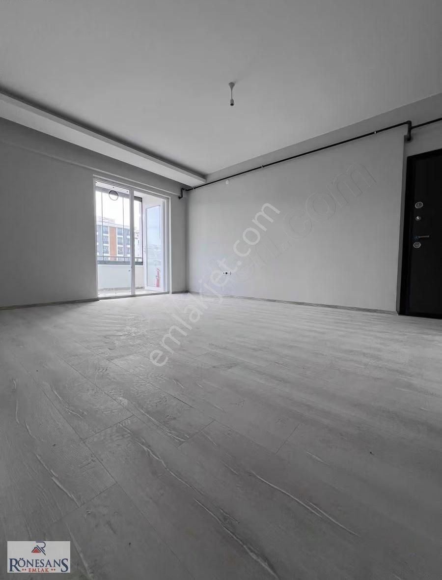 Rönesans Emlak'tan Geniş Ve Kullanışlı 1+1 Daire - Görsel 7