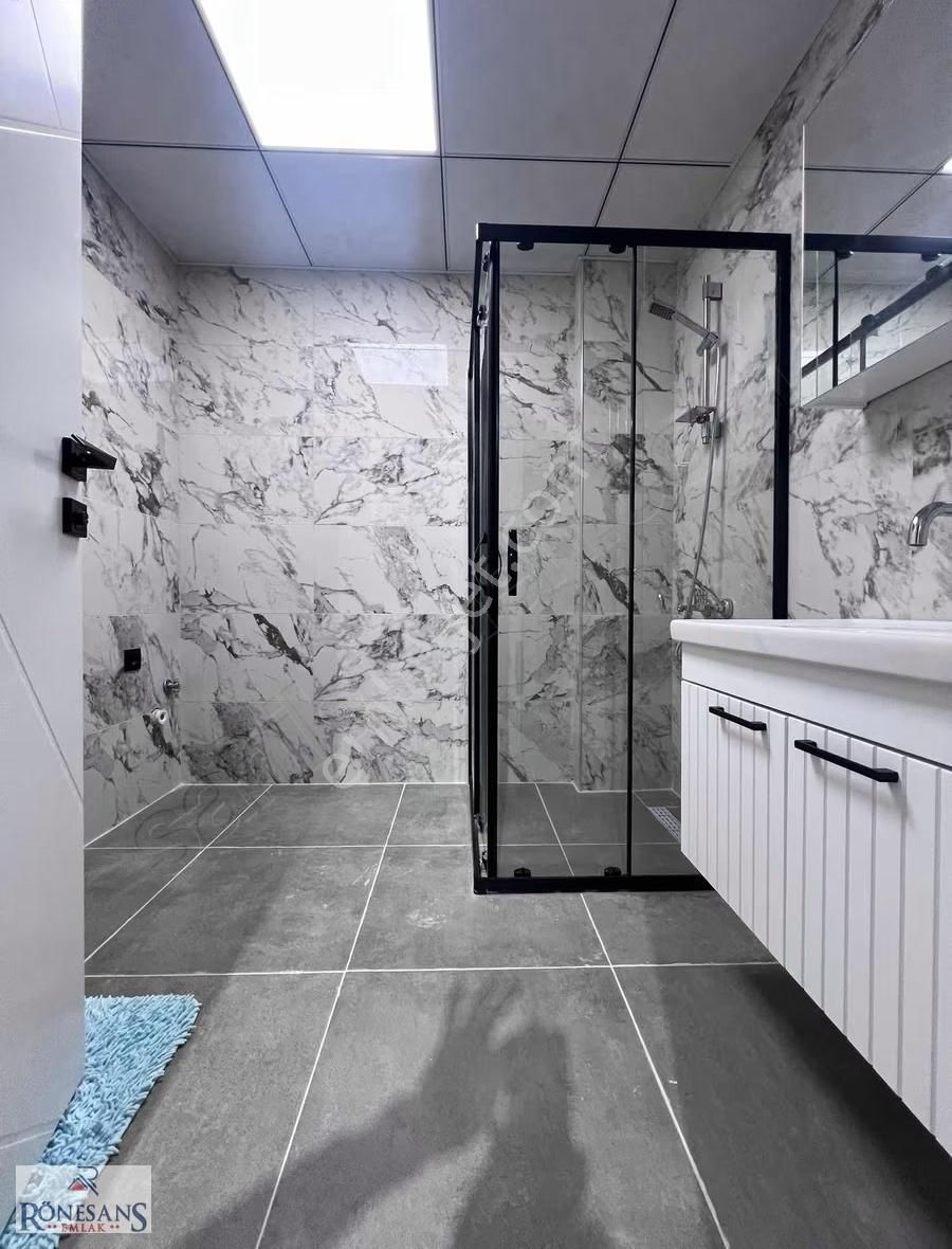 Rönesans Emlak' Tan Geniş Ve Kullanışlı 1+1 Daire - Görsel 2