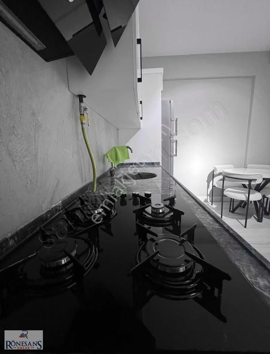 Rönesans Emlak' Tan Geniş Ve Kullanışlı 1+1 Daire - Görsel 14