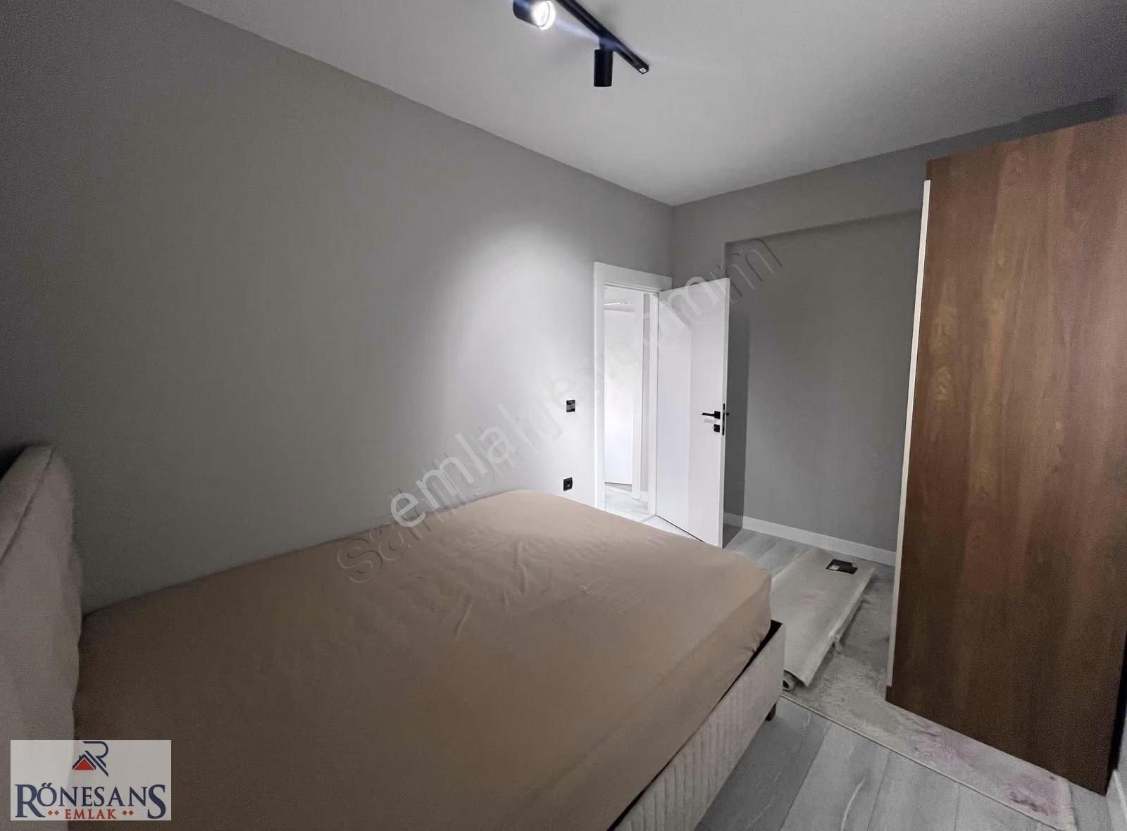 Rönesans Emlak' Tan Geniş Ve Kullanışlı 1+1 Daire - Görsel 16