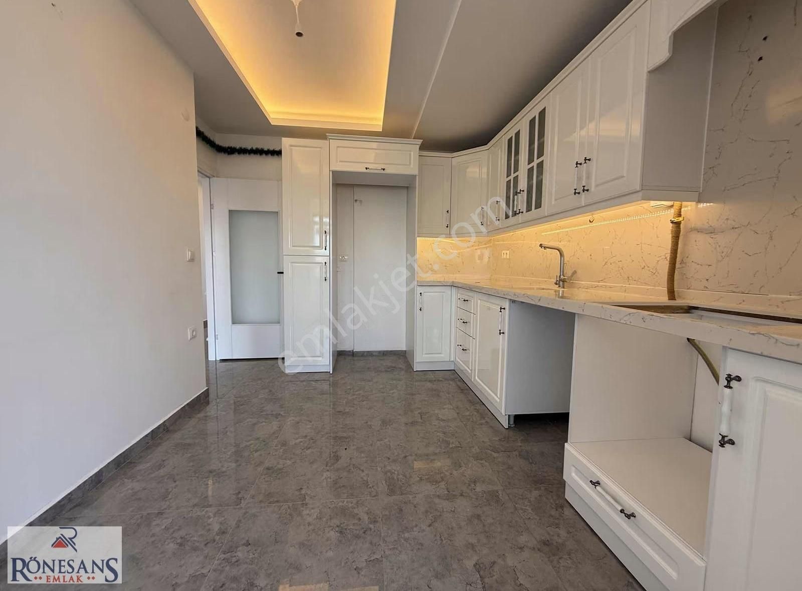 Rönesans Emlak'tan Satılık Full Panoramik Deniz Manzaralı 3+1 - Görsel 26