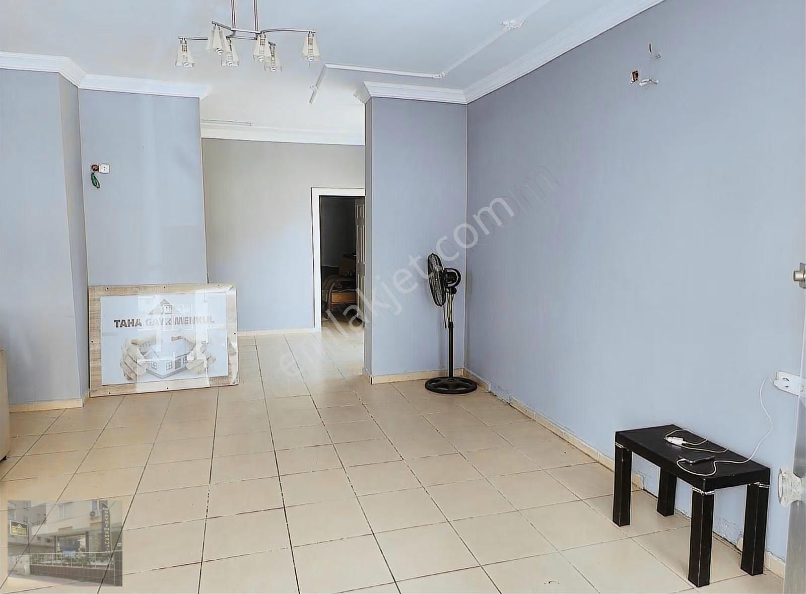 Akkent Mahallesi Sayapark Marina Ve Sahile Yakın İlerisi Parlak - Görsel 2