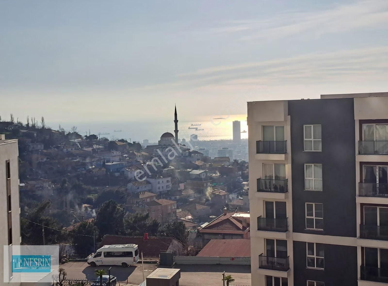 Nesrin Emlak Ayrıcalığı İle Deniz Adalar Manzaralı 3+1 - Görsel 3