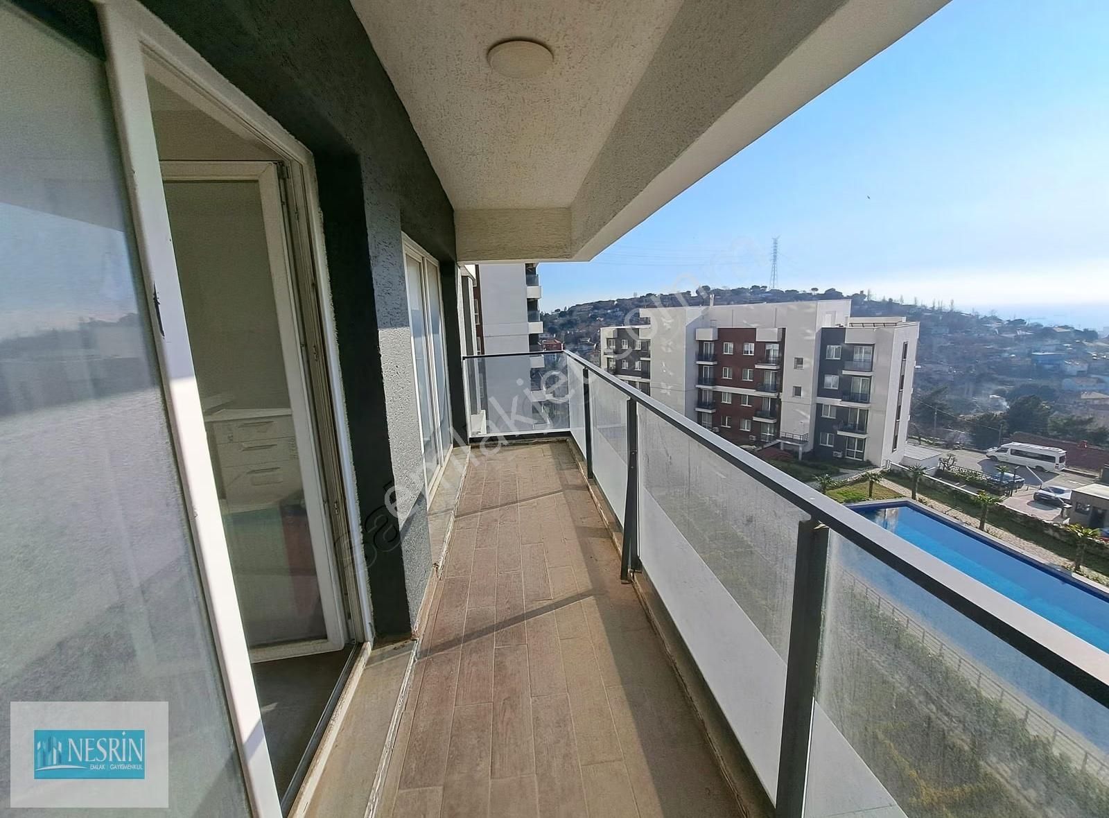 Nesrin Emlak Ayrıcalığı İle Deniz Adalar Manzaralı 3+1 - Görsel 6