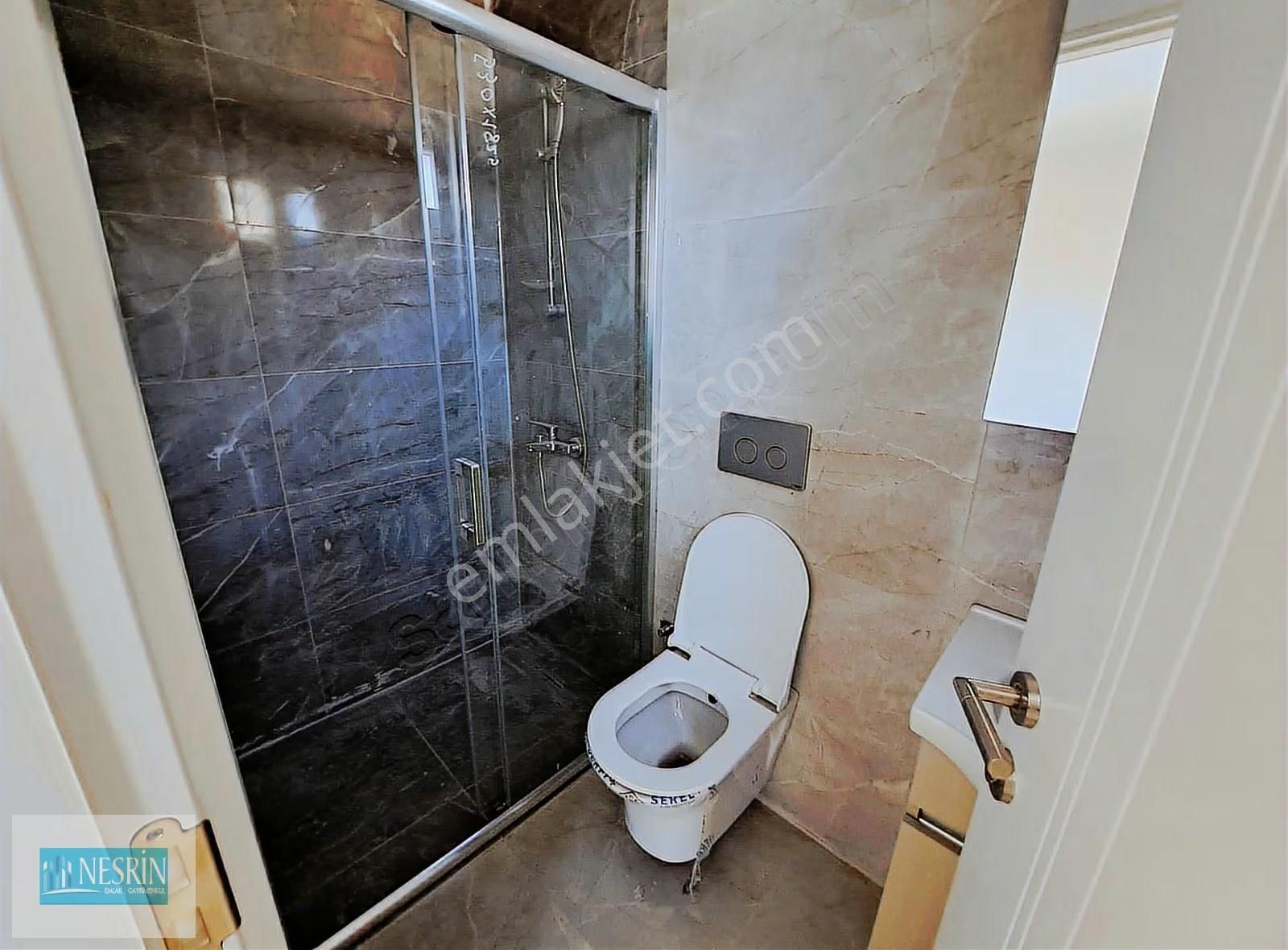 Nesrin Emlak Ayrıcalığı İle Deniz Adalar Manzaralı 3+1 - Görsel 21