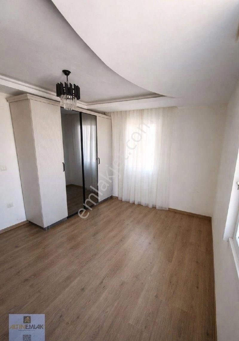 4.100.000 Tl Satılık 3+1 Kgb Cepheli Geniş Ferah Daire Akdeniz Mahallesi - Görsel 3