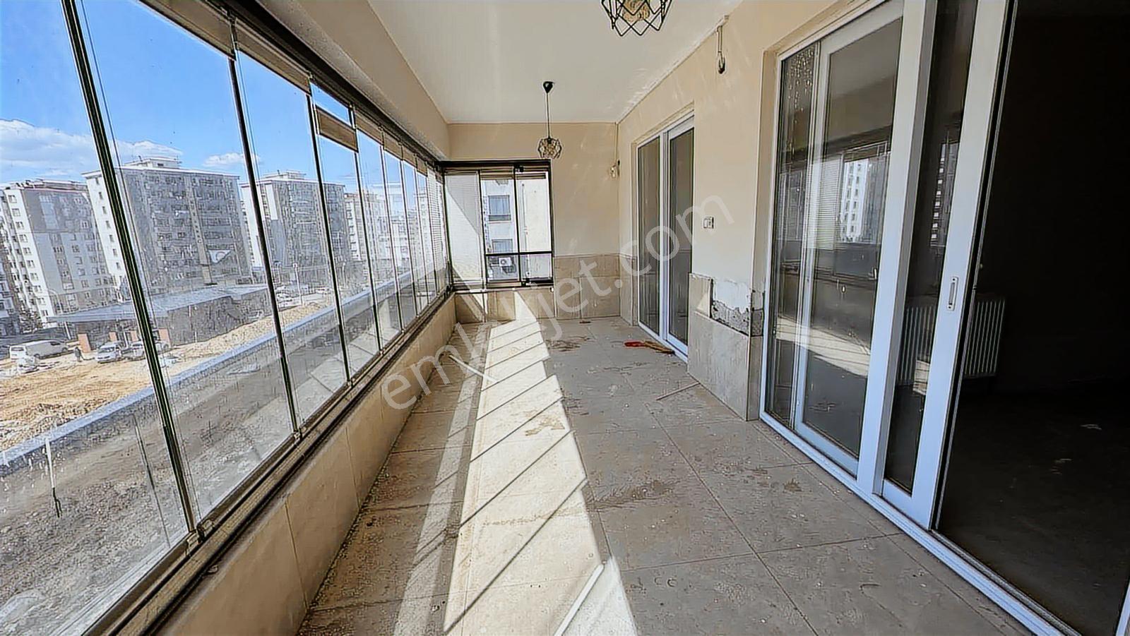 Remax Yeni'den Sosyal Donatılı Site İçerisinde Satlık 4+1 - Görsel 28